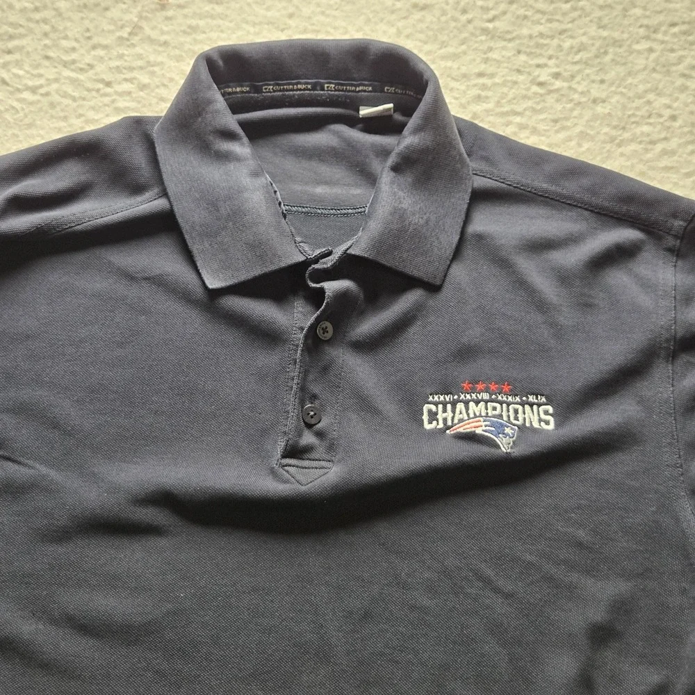 New England Patriots Polo Shirt Mens Medium NFL Football Champions Cutter & Buck